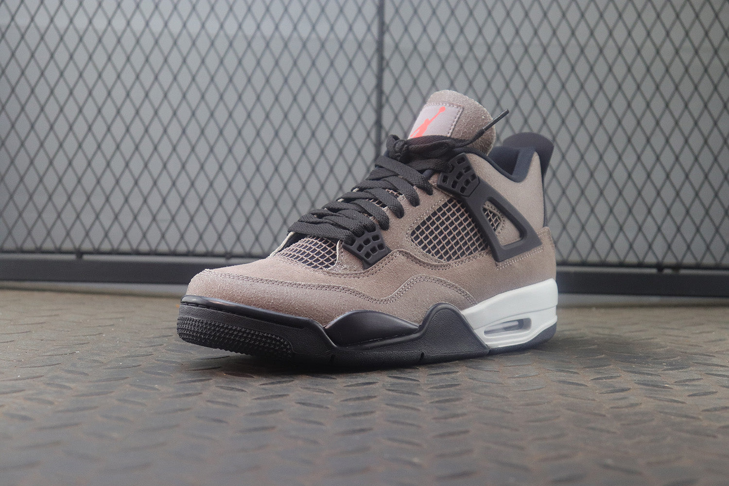 Air Jordan 4 Retro x Travis Scott “Cactus Jack”