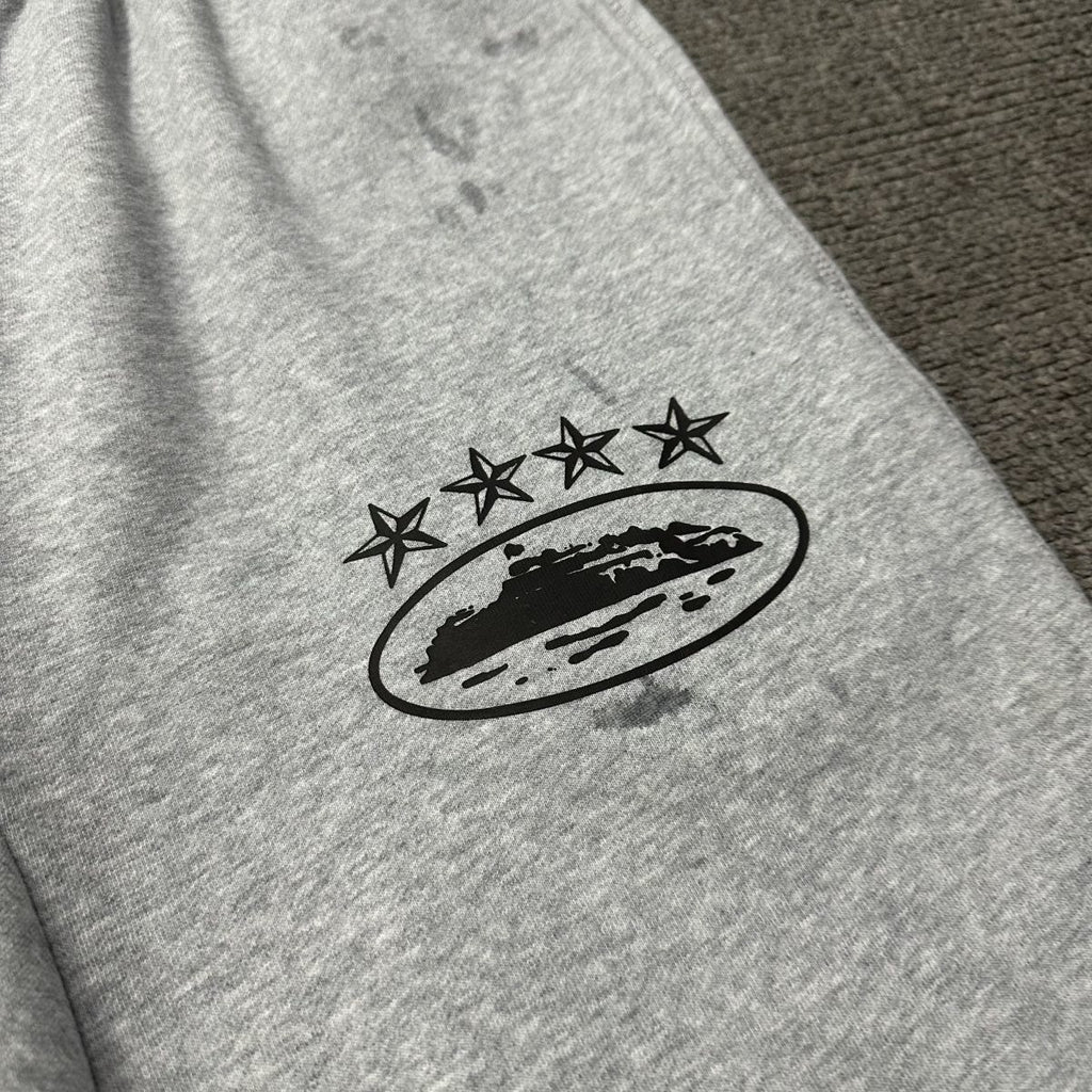 Corteiz (CRTZ) 4Star Globe Sweatshirt & Shorts Set