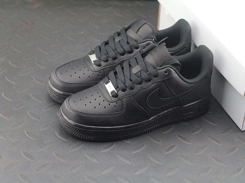 Nike Air Force 1 ’07 Low – Triple Black