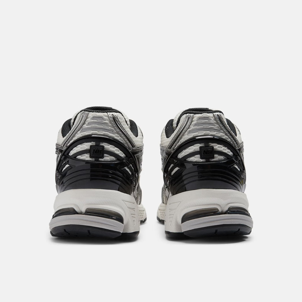 New Balance 1906R