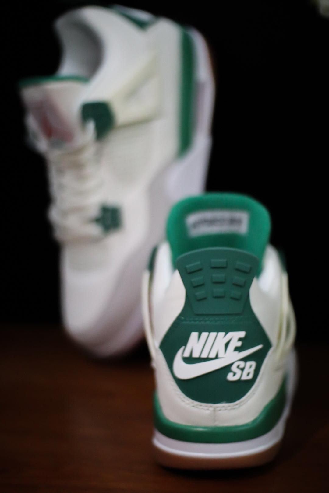 Nike SB x Air Jordan 4 “Pine Green”