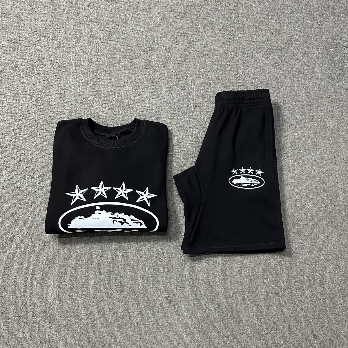 Corteiz (CRTZ) 4Star Globe Sweatshirt & Shorts Set